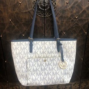 Michael Kors tote with matching coin purse